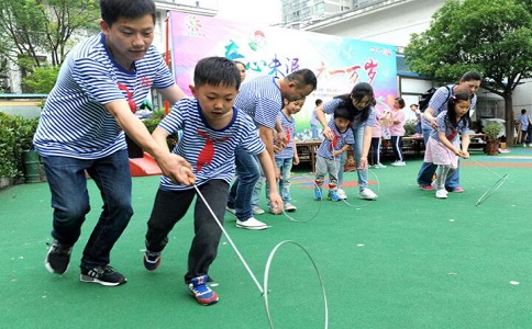 幼師專業(yè)文化課和專業(yè)課哪個更重要.jpg 幼師專業(yè)文化課和專業(yè)課哪個更重要.jpg