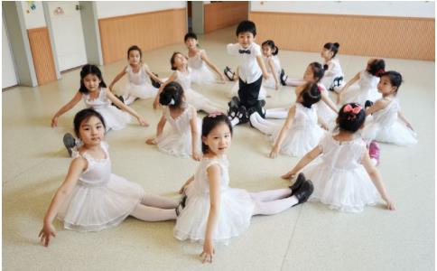 成都幼師學(xué)校告訴你怎樣選擇好的專業(yè)?.jpg 成都幼師學(xué)校告訴你怎樣選擇好的專業(yè)?.jpg